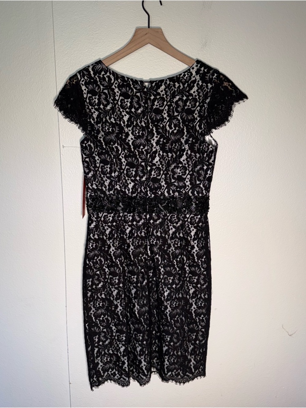 NWT MONIQUE LHUILLIER Black Lace Beaded Waist Bodycon Cocktail Midi Dress 6 - Picture 11 of 11